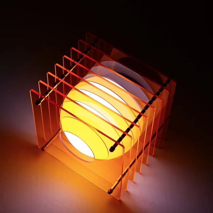 Lighting Decoration Ideas - Lampada Luna Fai-da-Te in Acrilico a